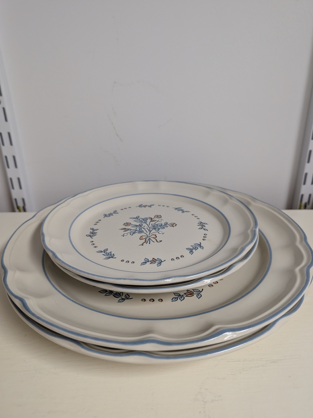Vintage Gordella Collection Hand Decorated Stoneware Plates Set